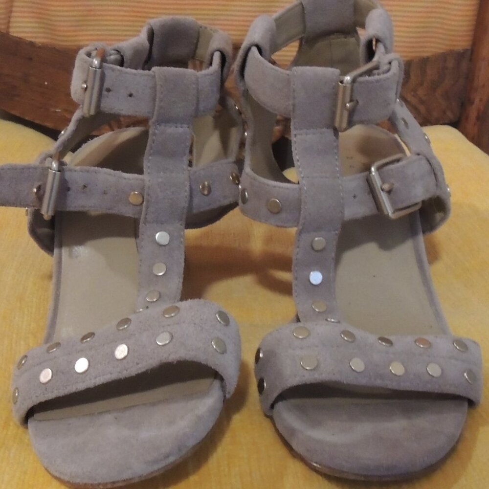 Suede sandals